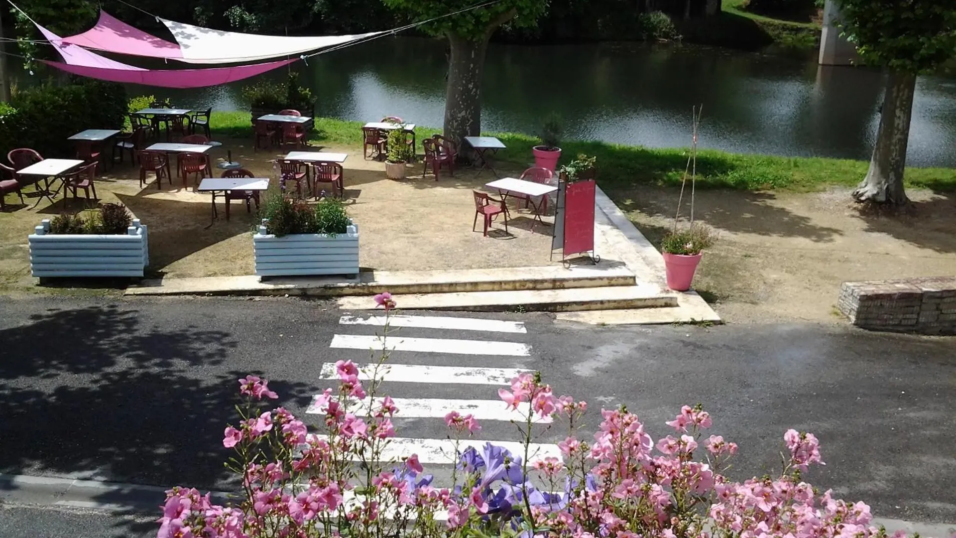 Bed and Breakfast Quai N5 Luzech